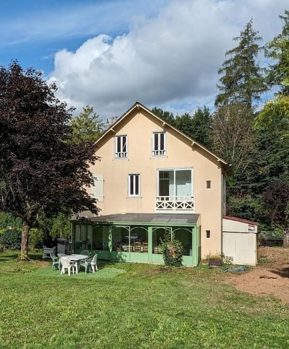 Maison Des Annees 30 - Vic-Sur-Cere - 14 Personnes Eksteriør billede